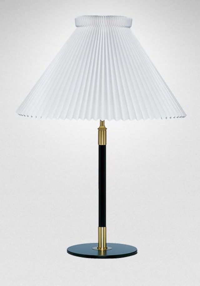 Le Klint 352 Bordslampa