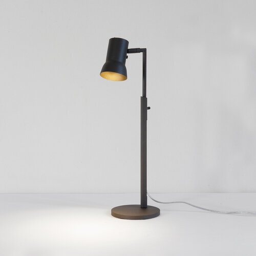 P7 Bordslampa 128