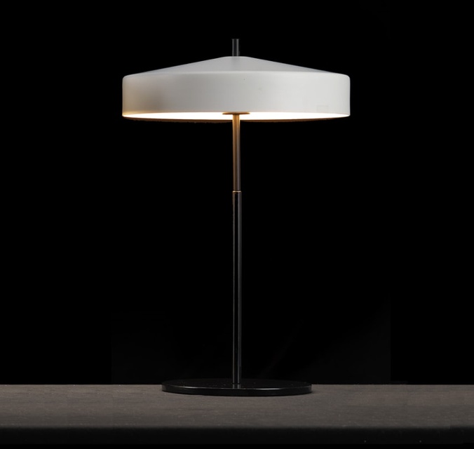 Cymbal bordslampa Svart