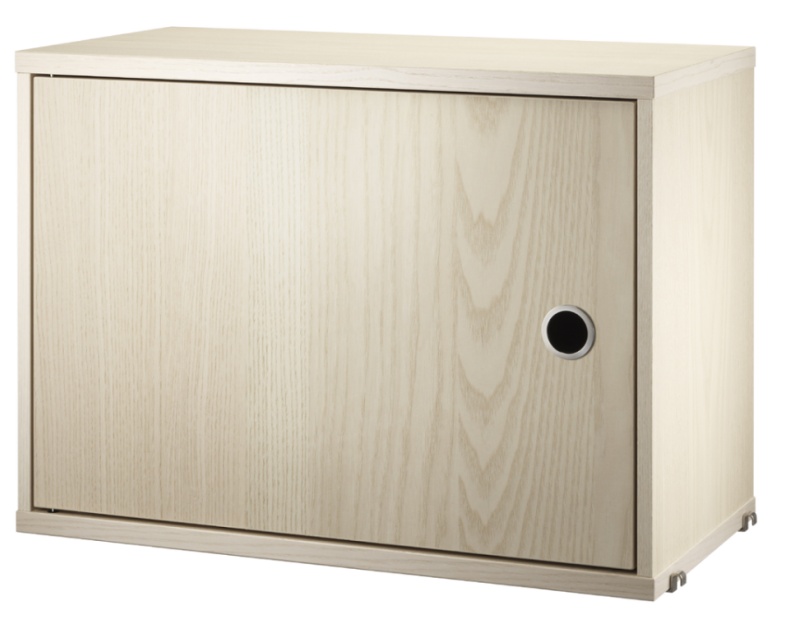 String skåp med dörr Valnöt