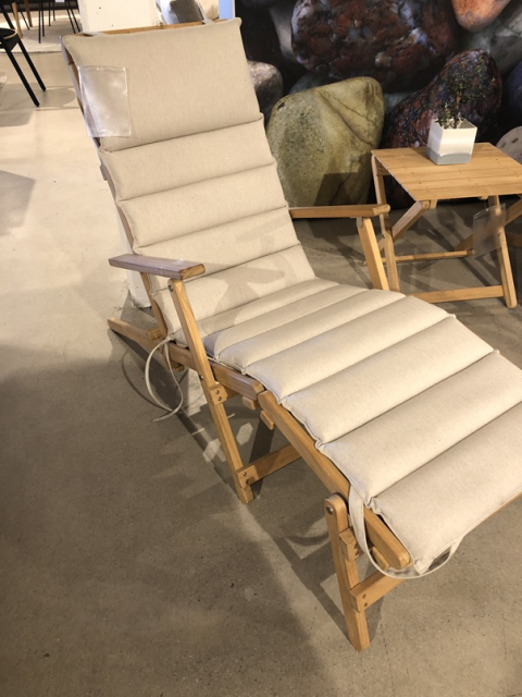 BM5565 Däckstol med fotstöd