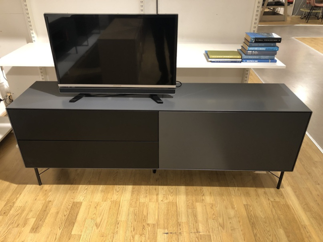 Edge sideboard
