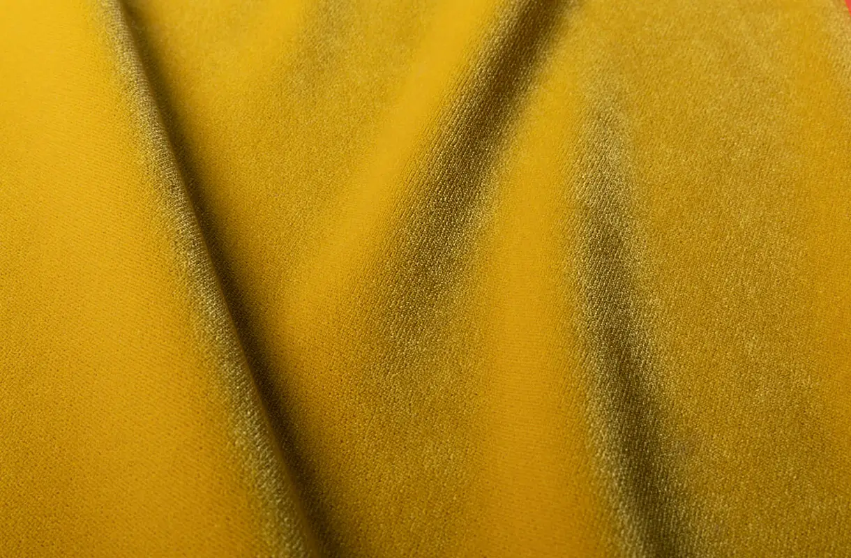 Tyg pg3 Classic Velvet 16 yellow