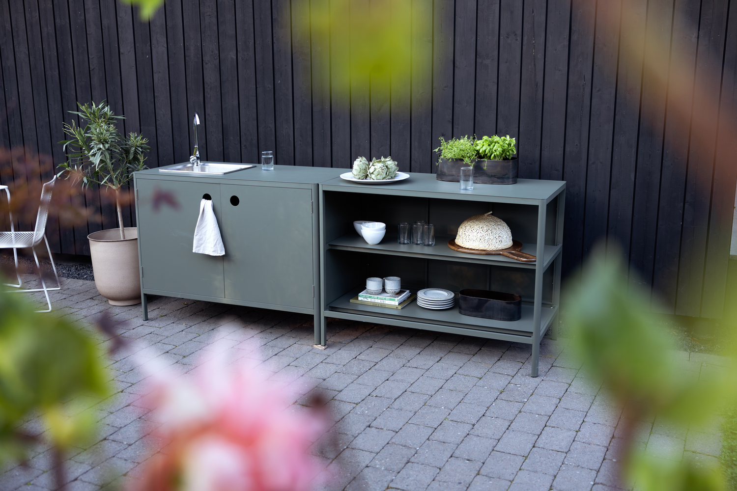 Kelia utekök från brafab i grön färg.