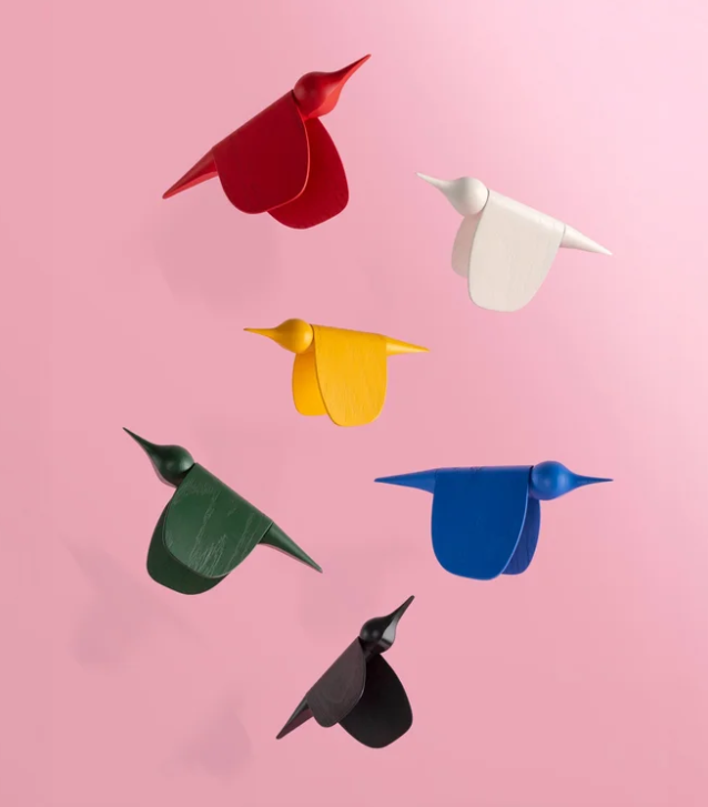 Fåglarna Pica i en härlig färgkavalkad. Från varumärket Gazzda.